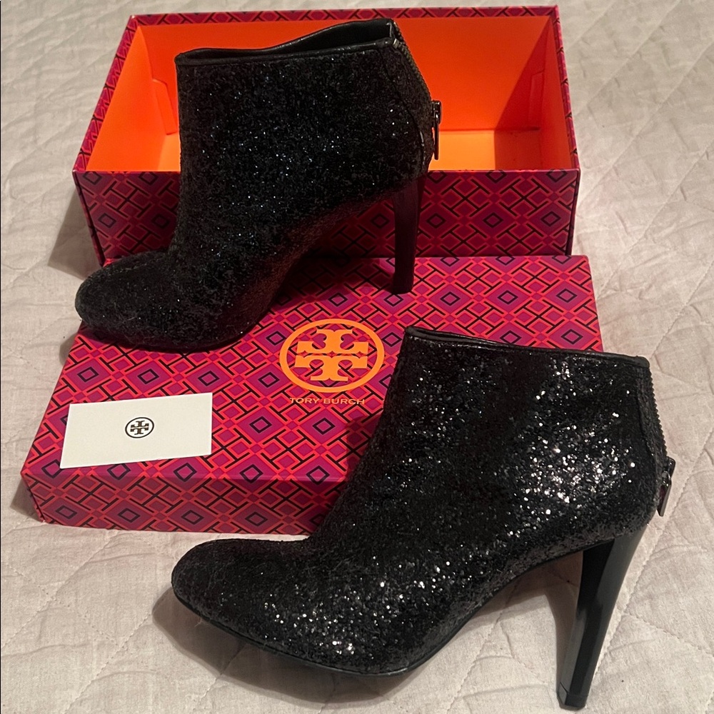 Tory Burch Shimmering Black Heeled Boots Sz 6